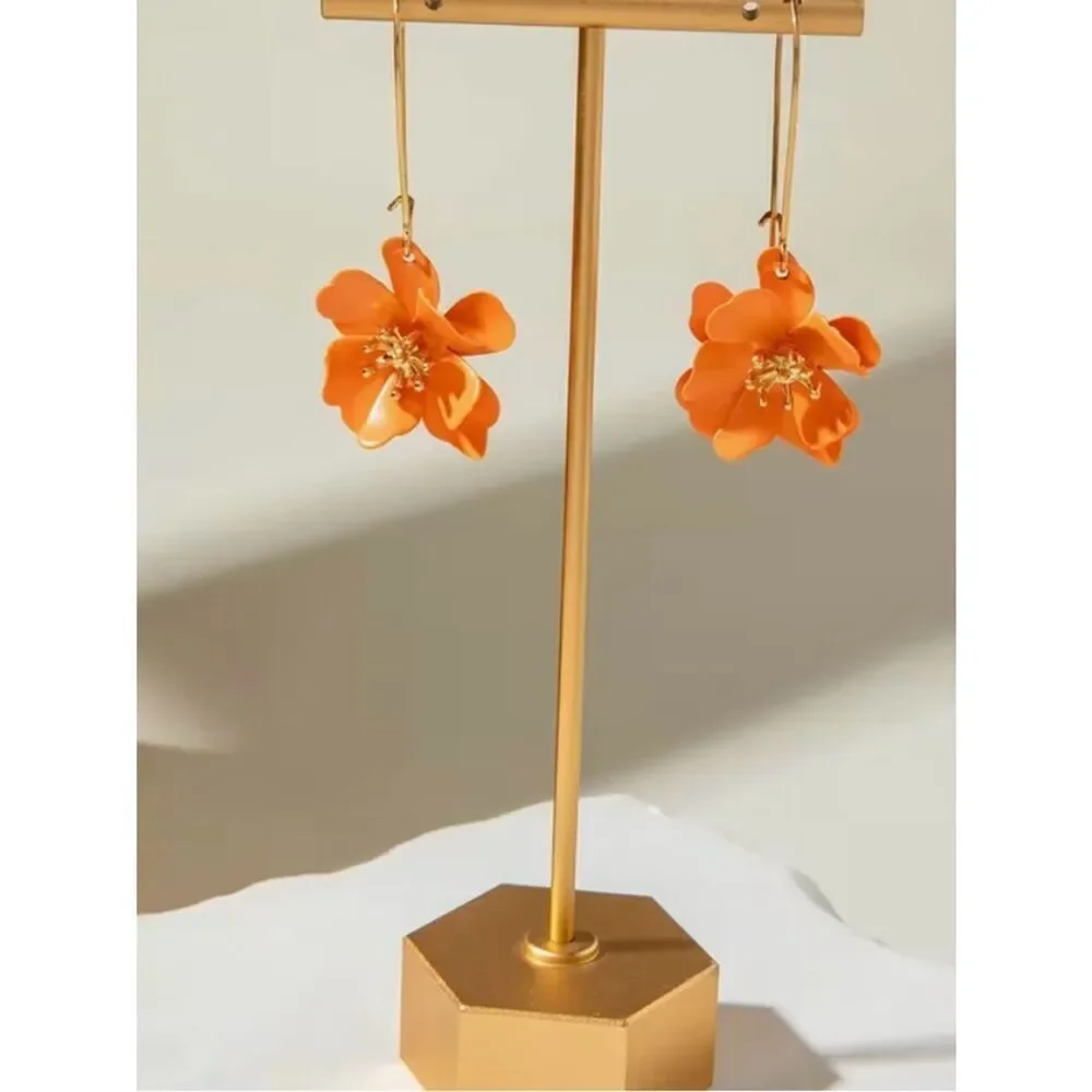 🧡 NEW Orange & Gold Flower Dangle Earrings 🧡